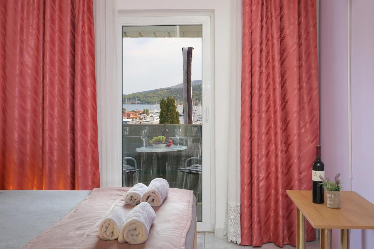 Twin Room Marina 5953A Exteriör bild